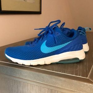 Nike electric blue and turquoise running shoes